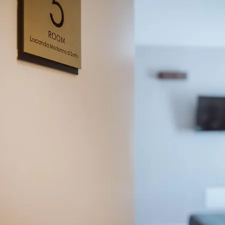 Madonna Di Sotto サッスオーロ