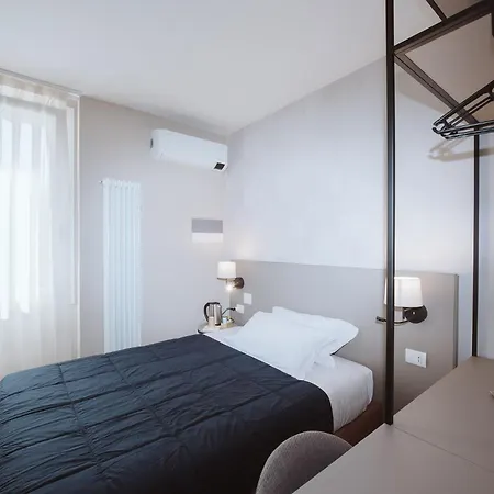 Madonna Di Sotto Σασουόλο