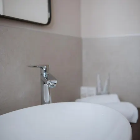 Madonna Di Sotto Πανδοχείο Σασουόλο