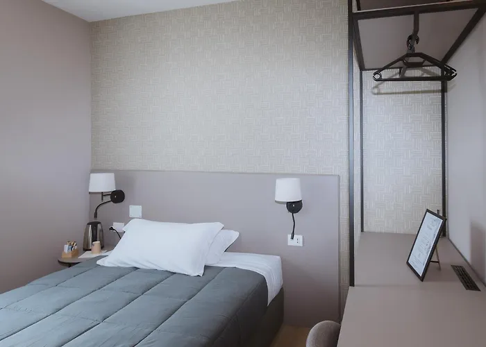 Madonna Di Sotto * Σασουόλο